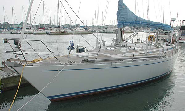 TaChiao 43 by Ron Holland sailing ........